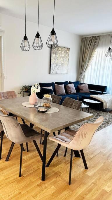 Metković New Modern Accommodation In City מראה חיצוני תמונה