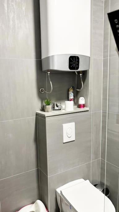 Metković New Modern Accommodation In City מראה חיצוני תמונה