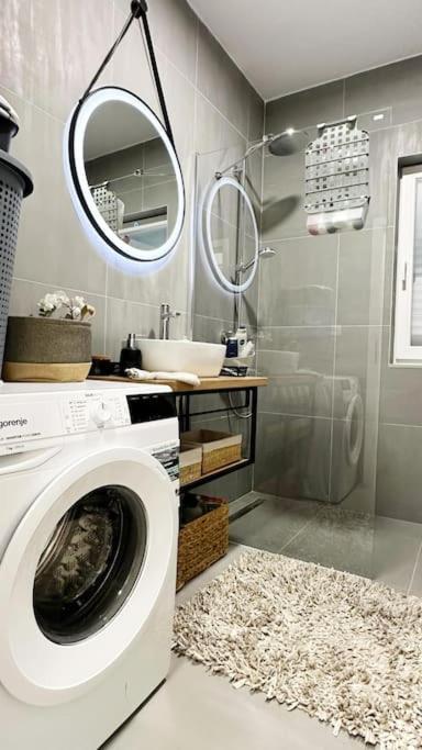 Metković New Modern Accommodation In City מראה חיצוני תמונה